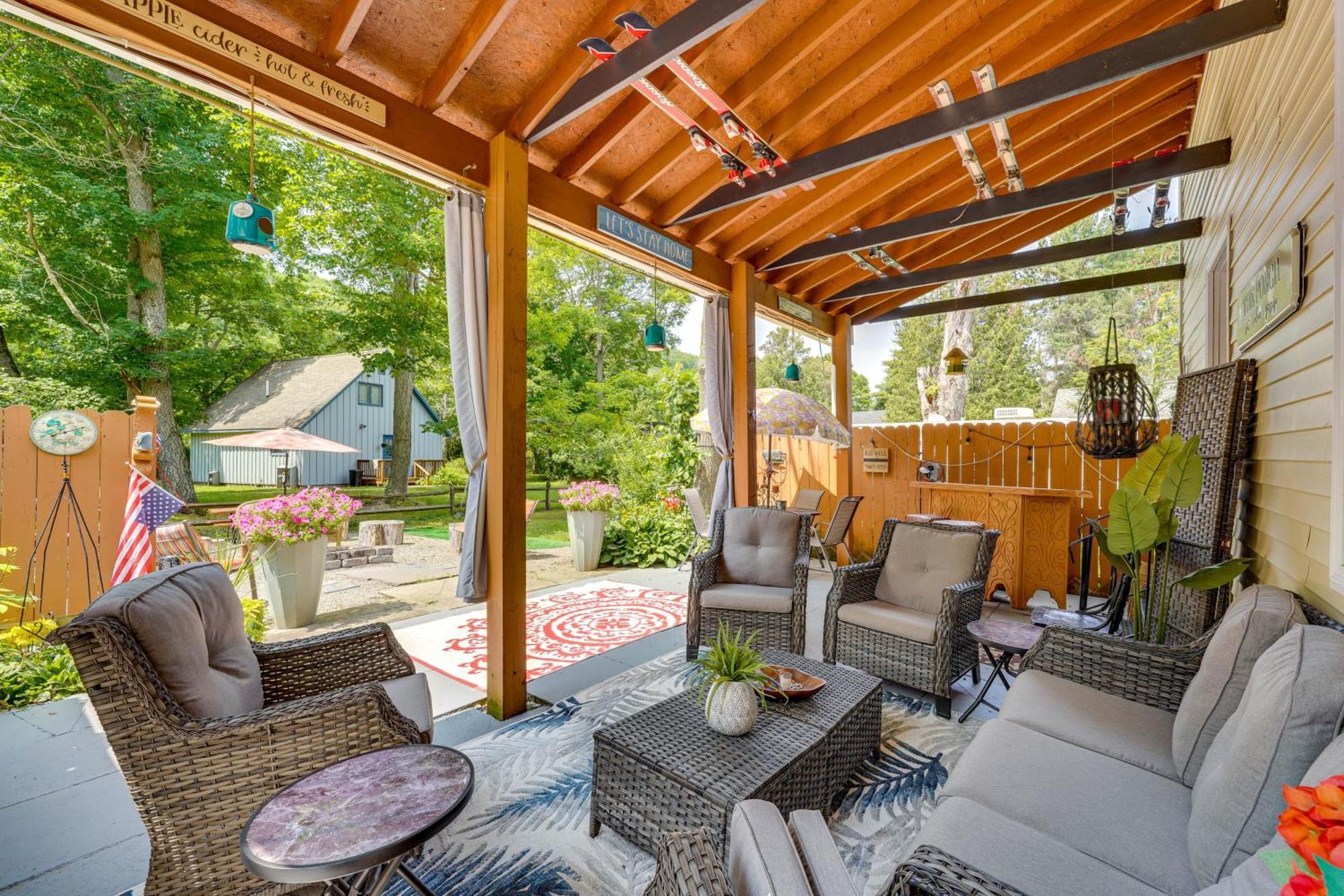 Spacious Victorian Home Quarter Mi To Holiday Valley! Ellicottville Exterior photo